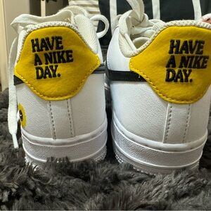 Nike 5.5 youth size. Never worn